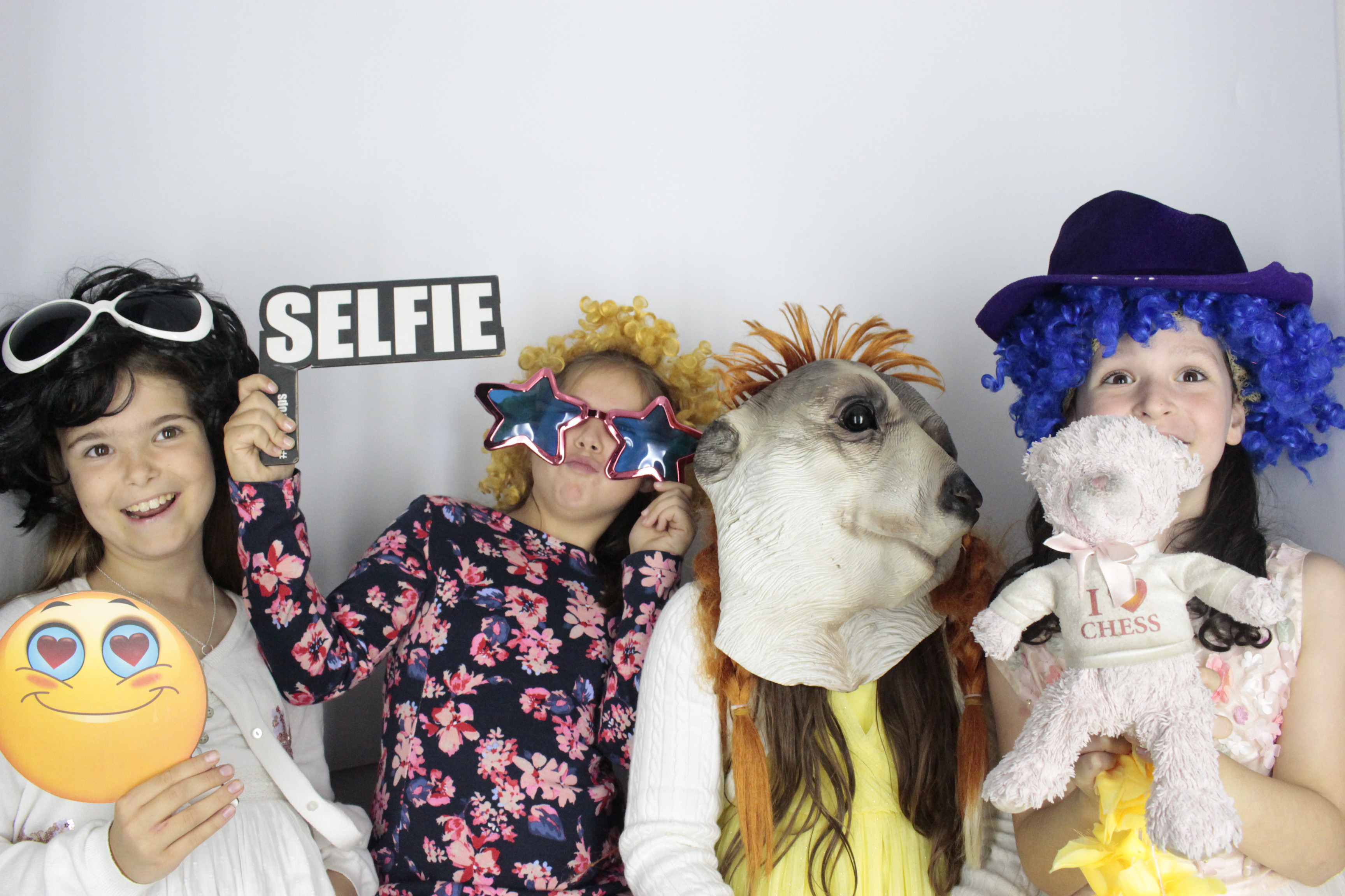 Nadine 40th Birthday  | View more photos from the event at gallery.myphotoboothexperience.co.uk/u/MyPhotoBoothExperienceLtd/Nadine-40th-Birthday